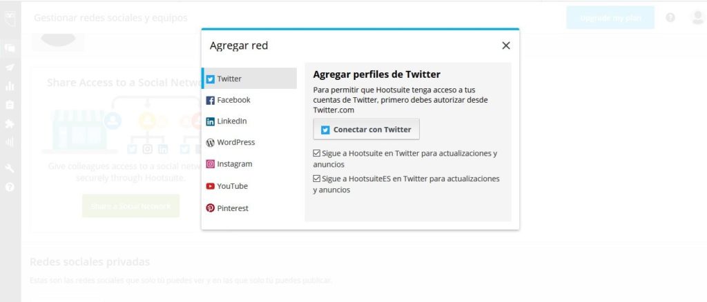 Desde Hootsuite puedes vincular los perfiles que quieres y después eliminarlos cuando quieras
